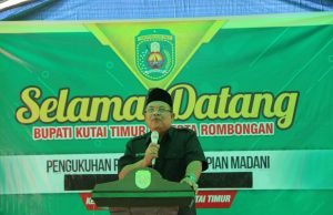 Bupati Kukuhkan Asdiansyah Jadi Pj Kades Tepian Madani