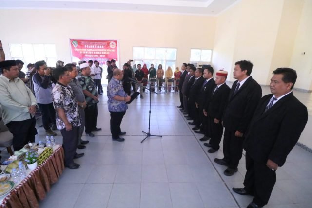 Delapan Pejabat Kades Muara Wahau Dikukuhkan - Bupati Terus Ingatkan Bangun Sinergitas sdva