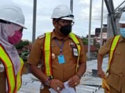 Plt Bupati Kutim Tinjau Pembangunan Jembatan Masabang – Progres Sudah Capai 84 Persen