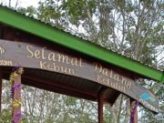 Di Sangsel, Bupati Kutim Resmikan Kebun Sentral Budidaya Madu Kelulut