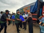 Gubernur Kaltim Serahkan Bantuan Untuk Warga Bengalon – Kasmidi Apresiasi, Berharap Ringankan Beban Masyarakat