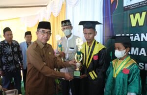 Wisuda Santri, Jadi Penghargaan Anak yang Mampu Baca Al-Qur’an