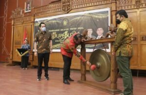 Seleksi Pemilihan Duta Budaya Kutim Dimulai – Kasmidi : Jangan Hanya Jadi Ajang Adu Tampan dan Pesona Fisik