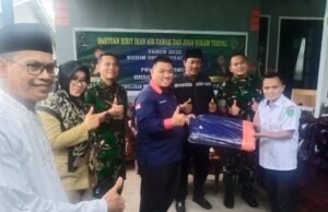 Kolaborasi Kodim 0909/KTM dan PWI Kutim – Pulihkan Ekonomi Masyarakat, Bantu Benih Ikan dan Kolam Terpal