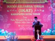 Di Natal IKAT Kutim, Bupati Sebut Kebhinekaan Potensi Besar – Tugas Pemkab Menyinergikan