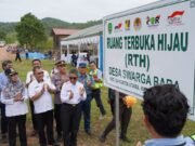 Bersama PT Pamapersada Nusantara, Bupati Kutim Tanam Pohon Langka – Sekaligus Resmikan RTH Swarga Bara
