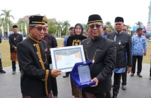 Perumdam TTB Raih 2 Penghargaan di HUT ke-24 Kutim
