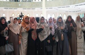 Gen Z dan Luka Batin, Ribuan Warga Sangatta Padati Kajian Hanan Attaki